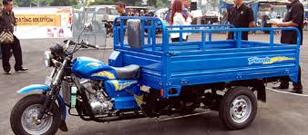 Walaupun demikian, desain yang mengusung roda tiga tersebut memang berbeda. Harga Motor Roda Tiga Kaisar Semua Tipe Daftar Harga Tarif