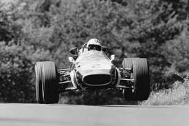 This 1967 footage shows what the nürburgring was like nearly 50 years ago, as well as how different racing was back then. Denny Hulme Formula 1