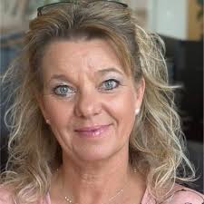 I'm happy to share that I have graduated cum laude from my MSc in Organic  Agriculture with a specialisation in Sustainable Food Systems and a minor  in Plant Breeding from Wageningen University! |