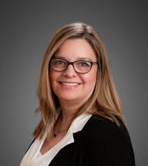 Stacey Maynard's Instagram, Twitter & Facebook