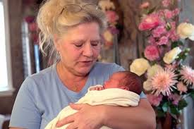 Große Freude! Das 19. Enkelkind der Wollnys: Silvia hat einen ganz besonderen, bedeutungsvollen Namen gewählt: https://tag24.donextop.com/grose-freude-das-19-enkelkind-der-wollnys-silvia- hat-einen-ganz-besonderen-bedeutungsvollen-namen-gewahlt/