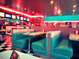 Venez Manger Au Tommy S Diner Caf D Angers Diner Aesthetic Diner Decor Vintage Diner