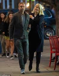 Born 10 february 1981) is an english television presenter, model and author. Holly Willoughby Enjoys Rare Date Night With Husband Dan Baldwin As They Catch
