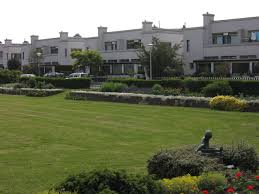 Цементный сад the cement garden год 1992 страна франция, германия, великобритания слоган «love knows no limits» режиссер эндрю биркин сценарий эндрю биркин, иэн макюэн продюсер би гилберт, эне ванавески, бернд айхингер. Papaverhof Wikipedia