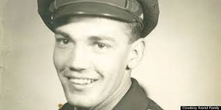 John Dodds, Washington, D.C. Man, Reunites 90-Year-Old WWII Vet With Bomber  Jacket