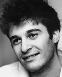 Lino guanciale, stefano fresi, libero de rienzo e matilde gioli sono i protagonisti di 'la casa di famiglia', opera prima di augusto fornari. Cinema E Teatro Lino Guanciale Un Attore Di Talento Tra Cinema E Teatro