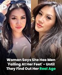 These alligators are trapped under the ice..🐊