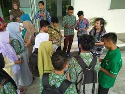 Последние твиты от sukanto tanoto (@sukantotanototf). Goriau Siswa Kampar Termotivasi Kerja Keras Sukanto Tanoto
