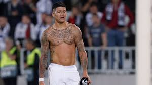 Otra vez volvió a cuestionar a su ex compañero de trabajo. Solskjaer No Cree Que Marcos Rojo Deje Man Utd