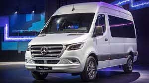 Mit akkugrößen zwischen 63 und 87 kwh und optionalem allradantrieb sind reichweiten bis zu 500 kilometer drin. Neuer Mercedes Sprinter Zum Ersten Mal Mit Frontantrieb