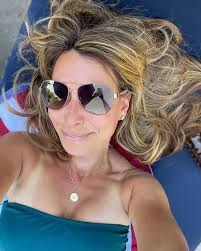 Janine Graff's Instagram, Twitter & Facebook