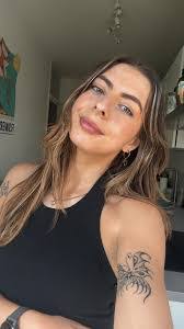 Amanda Noack's Instagram, Twitter & Facebook