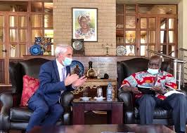 Kaunda was a qualified teacher and taught in a number of schools for years. Latest News Ambassador Meets With Former President Kenneth Kaunda Department Of Foreign Affairs