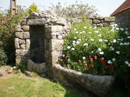Puits Et Auge Plouescat En Haut Leon Le Manoir Bord De Mer Finistere