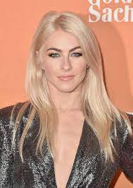The Best Celebrity Hair Makeovers Of 2018 Blonde Celebrity Hair Celebrity Hairstyles Julianne Hough Blonde