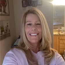 Lawrence Leiter, MD, was featured in The Signal Newspaper to commemorate  his life and the contributions he made to Henry Mayo and the Santa Clarita  Valley.