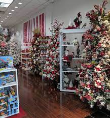 Christmas.but if you're someone who doesn't relish waiting until fall to start stocking up on christmas trees. Macy S Opens Holiday Themed Stores At 2 N J Malls Nj Com