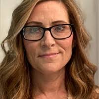 Lisa Tewell's Instagram, Twitter & Facebook