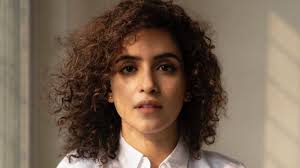 Sanya malhotra as a young widow searches for her identity after her husband's death. Pagglait Trailer Sanya Malhotra Is Giving Stunning Performance Buzzyoo