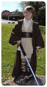 Padawan (star wars), an apprentice of the fictional jedi order in the star wars franchise. Costume Jedi Padawan La Fee Piquee Costume Fee Jedi La Padawan Piquee Kinderfeestje Patronen