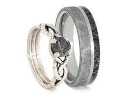 Meteorite Wedding Ring Set With Antler Men S Wedding Band Etsy Meteorite Wedding Rings Titanium Wedding Rings Wedding Ring Silver Engagement