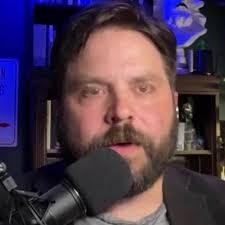 Eric Tomeo's Instagram, Twitter & Facebook