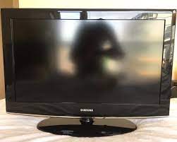 Samsung old flat screen tv. Samsung Flatscreen Tv About 7 Years Old Classifieds For Jobs Rentals Cars Furniture And Free Stuff