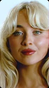 The new Sabrina Carpenter chat theme walked in and dream-came-trued it for  ya