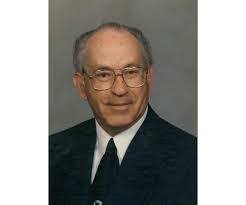 Willard Hewitt Obituary (2015)