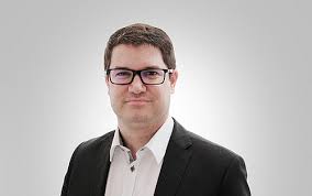 Die Mitarbeiter des Unternehmen Fischer Automobile GmbH in Neumarkt