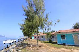 Jika anda nak tahu harga normal penginapan di rockbund fishing chalet ini boleh cecah sehingga rm500 semalam, malah ada laman web tempahan hotel online yang terbitkan harga penginapan di chalet ini sehingga. Rockbund Fishing Chalet Prices Photos Reviews Address Malaysia
