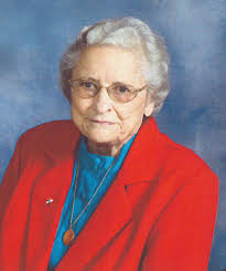 Elsie Link's Instagram, Twitter & Facebook