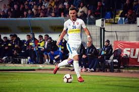 Get the latest fc botosani news, scores, stats, standings, rumors, and more from espn. Foto Echipamente Noi Pentru Fc BotoÈ™ani Cum S Au ImbrÄƒcat Moldovenii In Meciul Cu Cfr Cluj