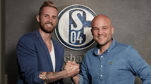 Taucht ein in die welt der königsblauen und bekommt exklusive einbl. Zz1lr6vamp66vm