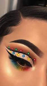 35 Christmas Makeup Ideas For You To Do This Season 2020 Page 31 Of 35 Newyearlights Com Christmas Eye Makeup Christmas Makeup Look Eye Makeup Designs