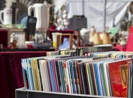 It offers a range of antiques, collectibles, children s toys and clothes, furniture items and tools. 23 Best Flea Markets In Alabama