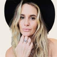 Beth Duley's Instagram, Twitter & Facebook