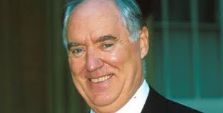 Bilionário britânico Sir David Barclay morre aos 86 anos