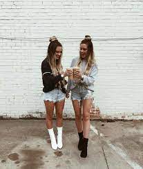 Riddhisinghal6 Best Friend Besties Sisters Goals Bff Travel With Bff Drinks Lush Life Photography Ide Friend Photoshoot Bff Pictures Friend Pictures