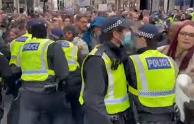 Olanda proteste di allevatori e agricoltori 9. Germania Olanda Regno Unito Ribellione Anti Lockdown In Tutta Europa Video Affaritaliani It