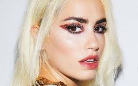 «todos somos hipócritas con el tema de la prostitución. Quien Es Lali Esposito Las Provincias