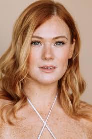 Holly Gauthier's Instagram, Twitter & Facebook