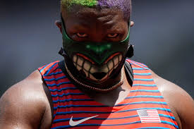Adopted by a black family in l.a., derrick grows up an irish white boy who thinks he's black! Jtup Tecfrnklm