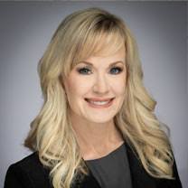 Debbie Farmer's Instagram, Twitter & Facebook