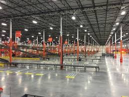 Inside The Distribution Cente The Home Depot Office Photo Glassdoor