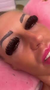 Mega Volume Lash Queen: Russian Volume & TikTok Lashes