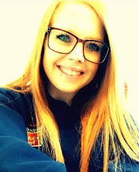 Candee Jones's Instagram, Twitter & Facebook