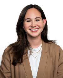 Estelle Mitchell's Instagram, Twitter & Facebook