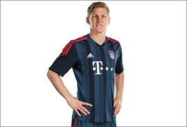 Fc bayern munich goalkeeper socks 2019/20. Bayern Munich 2013 14 Champions League 3rd Shirt Soccerbible