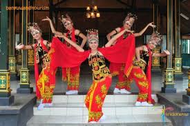 Maybe you would like to learn more about one of these? Baju Tari Tradisional Menyediakan Perlengkapan Dan Properti Tari Rachna Sandika